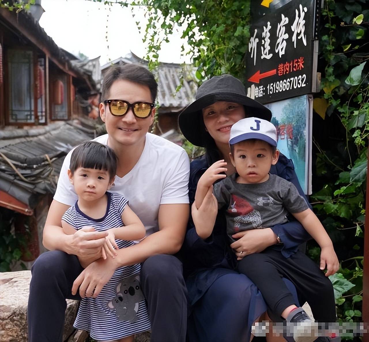 变转移财产偷偷搬走300多箱茅台拉黑妻子连孩子都不见j9九游真人游戏第一品牌卓伟再曝大瓜！喻恩泰被曝婚(图7)